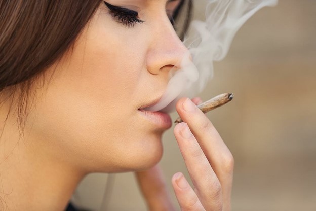 smoking weed effects on skin